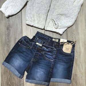 🇺🇲New True Craft toddler girls denim Bermuda shorts in dark wash Sz 3T